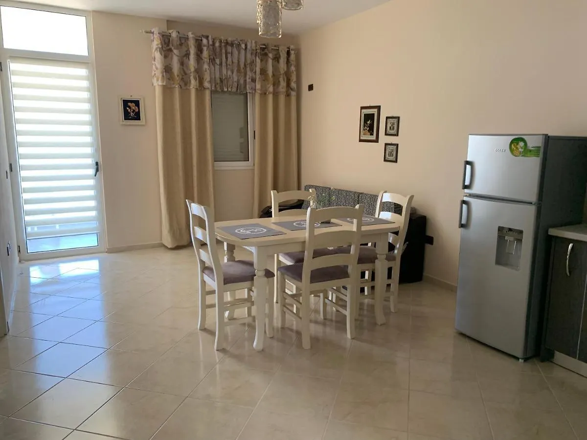Marina Chic Apartment Vlore