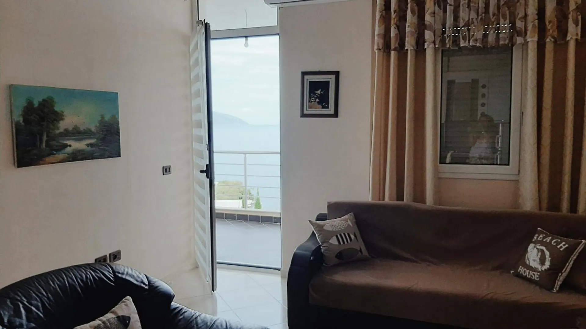 Marina Chic Apartment Vlore